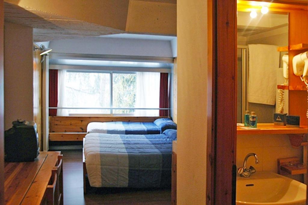 TH 1400 Hotel