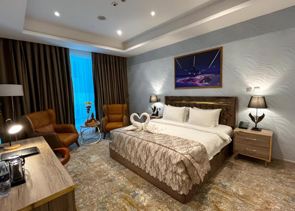 Al Mansour Plaza