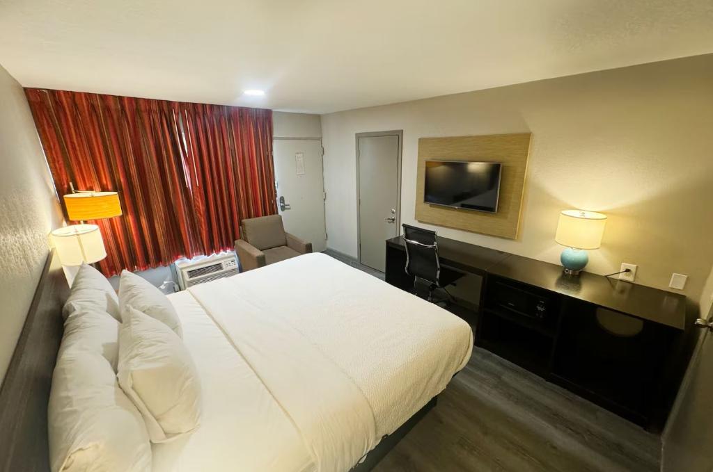 Baymont By Wyndham Emporia VA