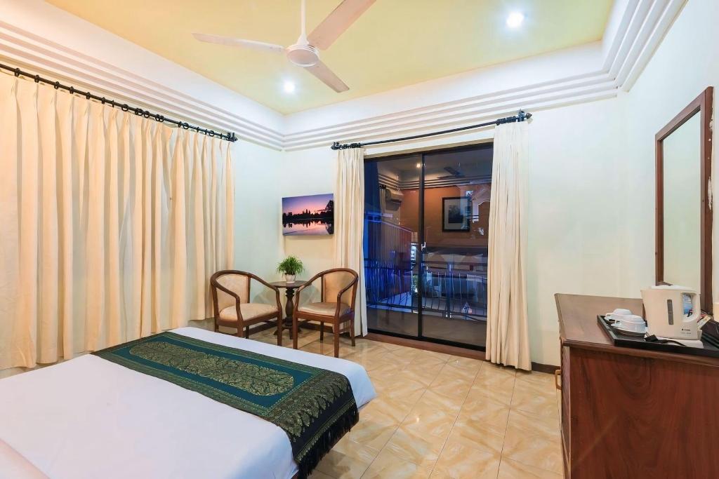 Vplus Hotel