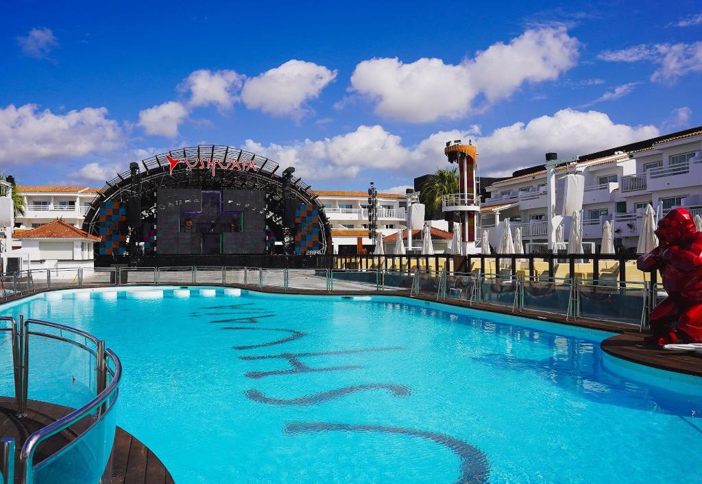 Imagem da galeria de Ushuaia Ibiza Beach Hotel – Adults Only