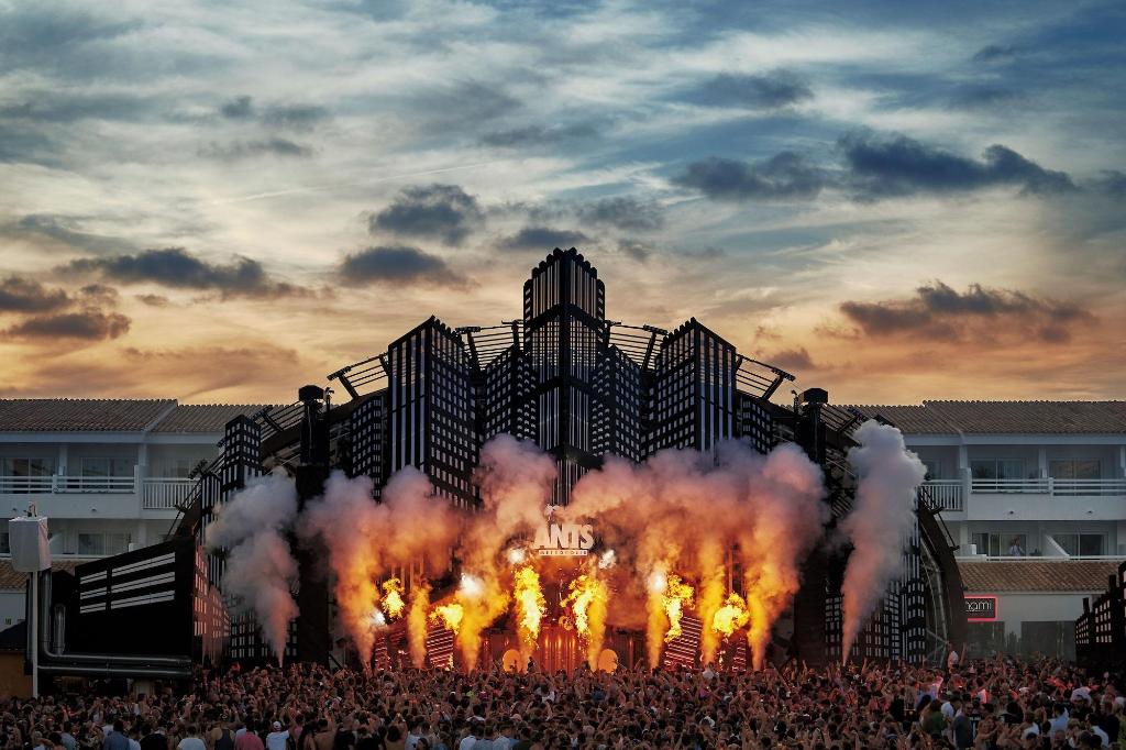 Imagem da galeria de Ushuaia Ibiza Beach Hotel – Adults Only
