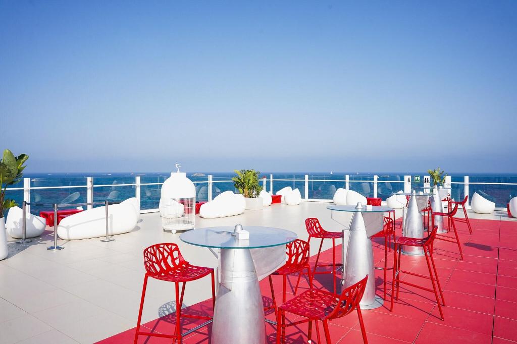 Imagem da galeria de Ushuaia Ibiza Beach Hotel – Adults Only