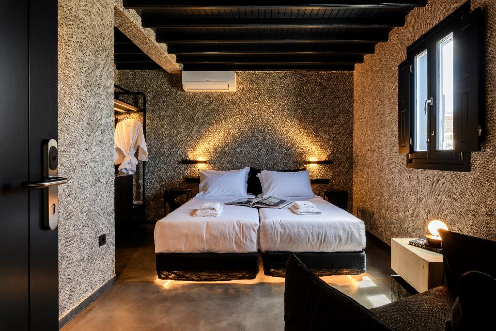 She Mykonos Boutique Hotel