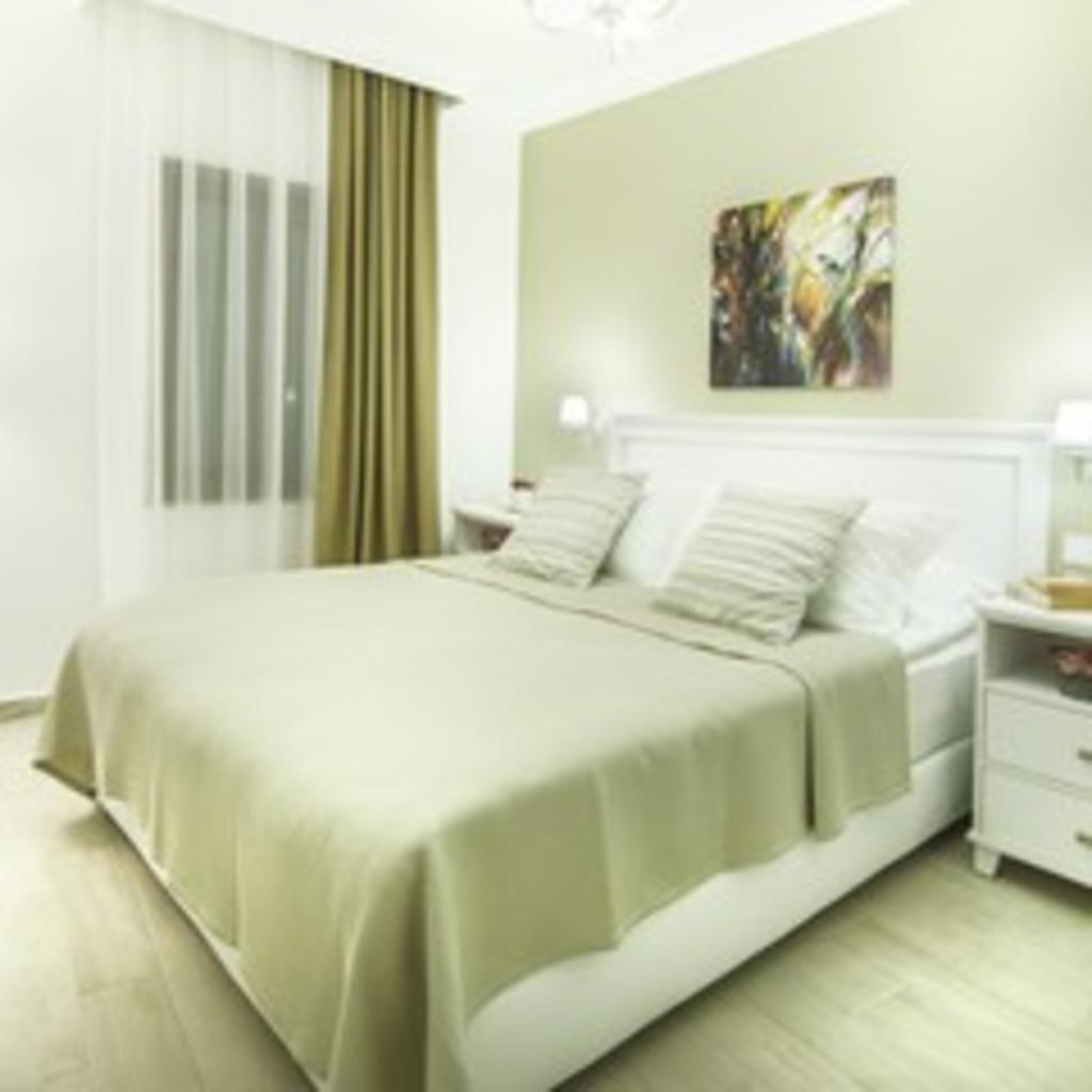 Rodina Suites Hotel