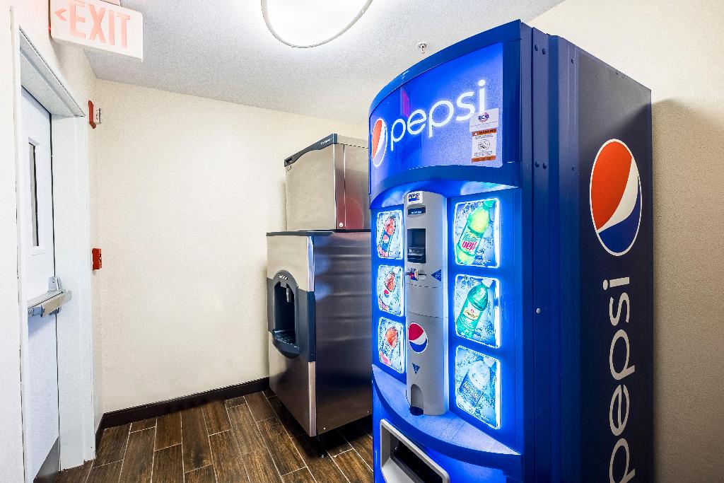 Hotel Red Roof PLUS+ Boston - Logan, USA, Saugus. Großes 2