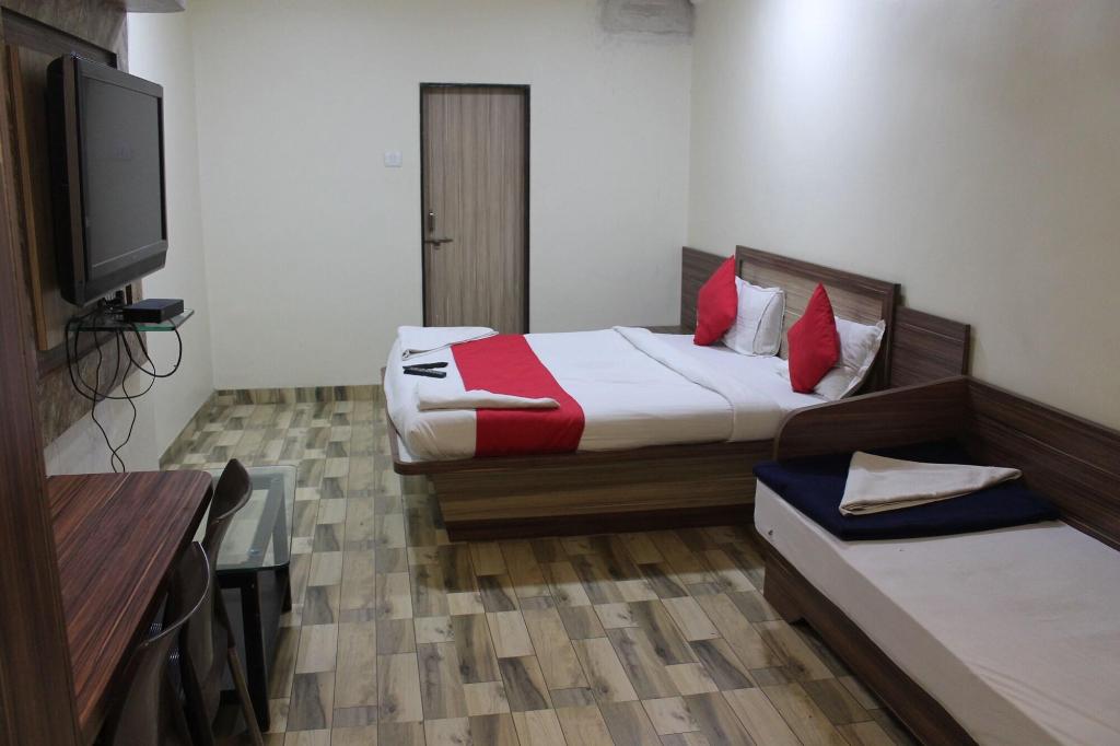 Hotel Mukesh Residency