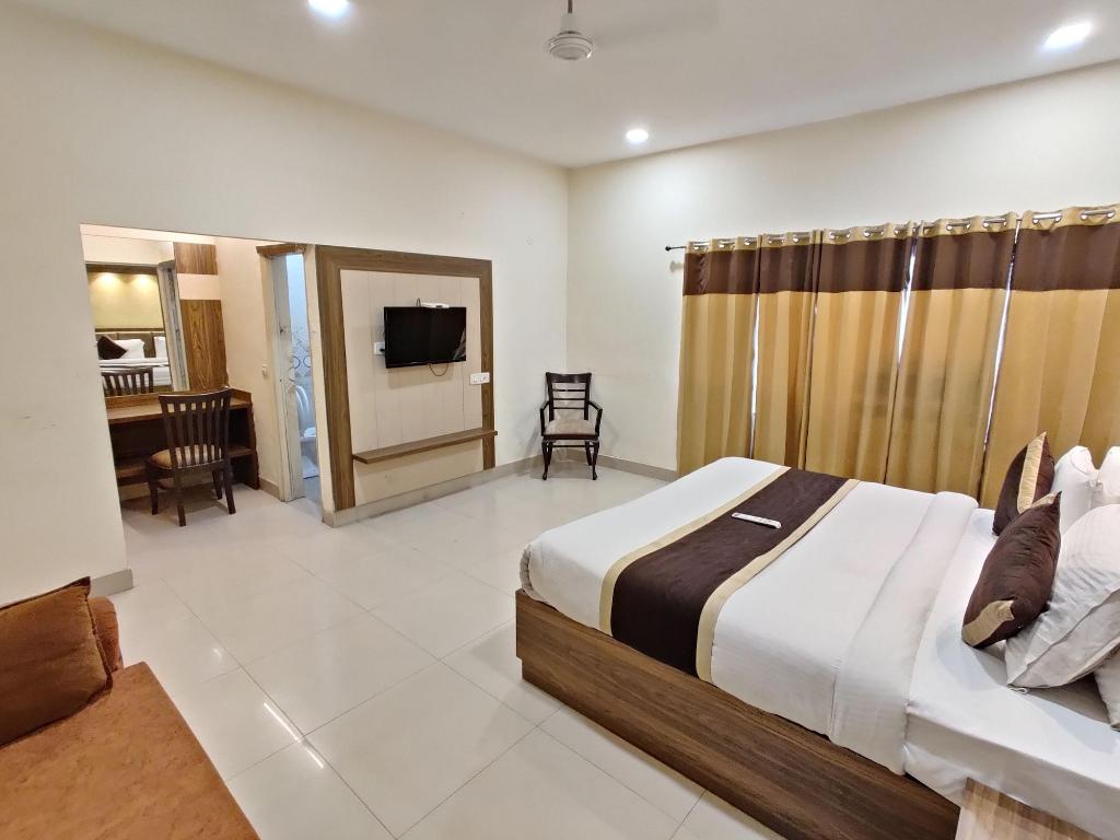 Hotel Raj Darbar
