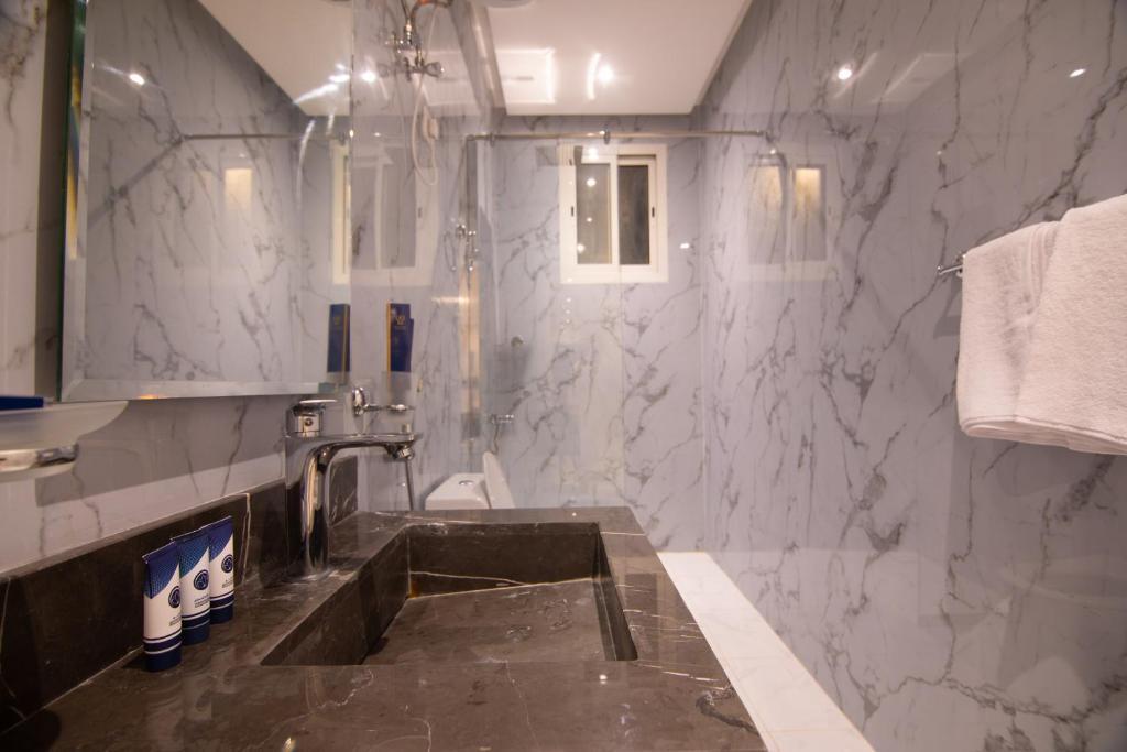 Towlan Alfalah Serviced Apartments