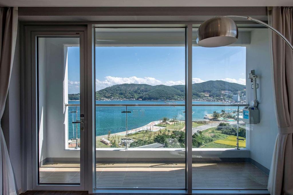Ramada Suites Geoje