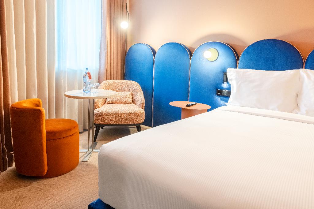 Imagem da galeria de Cenica Porto Hotel, Curio Collection By Hilton