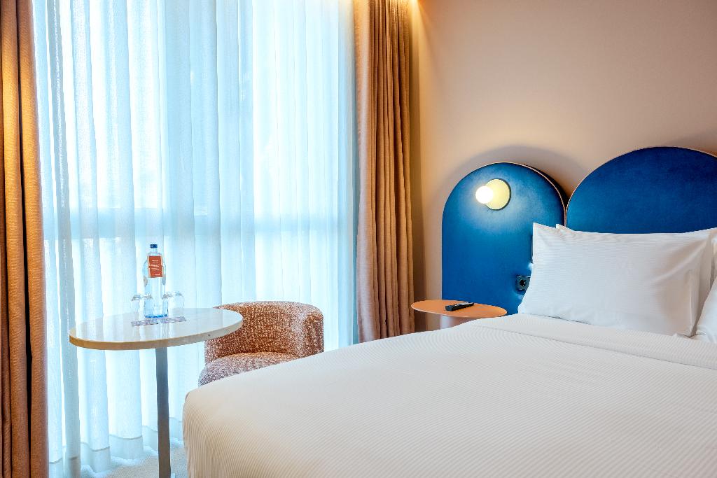Imagem da galeria de Cenica Porto Hotel, Curio Collection By Hilton