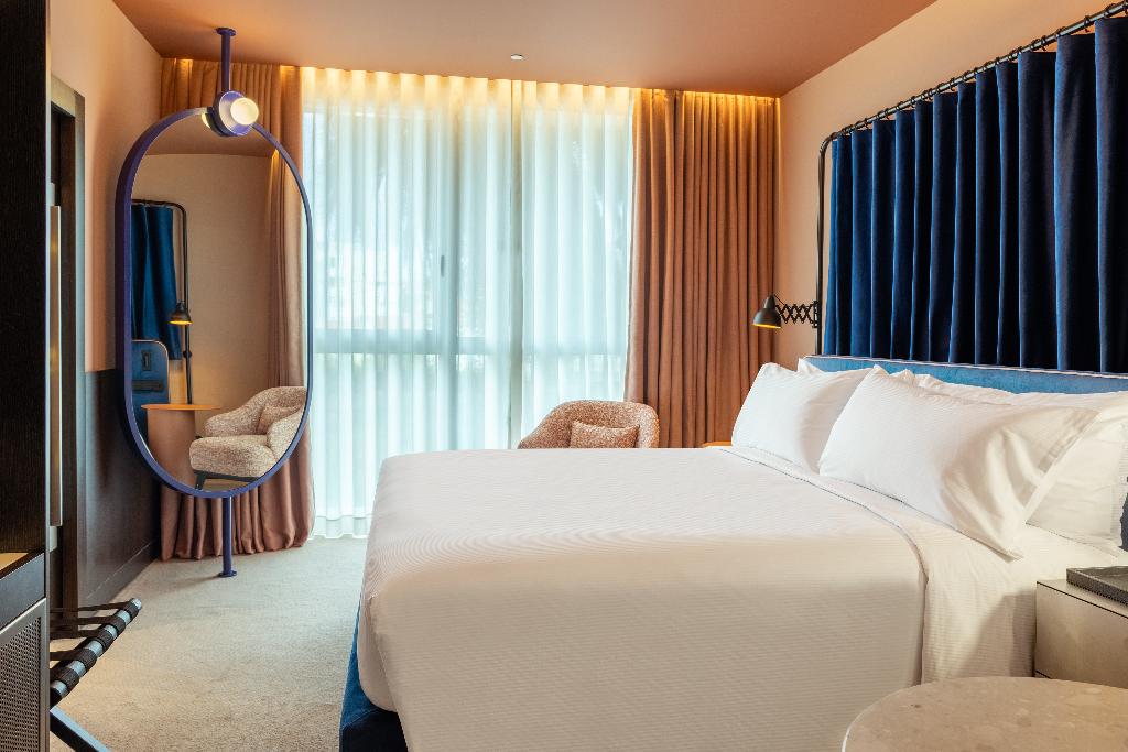 Imagem da galeria de Cenica Porto Hotel, Curio Collection By Hilton