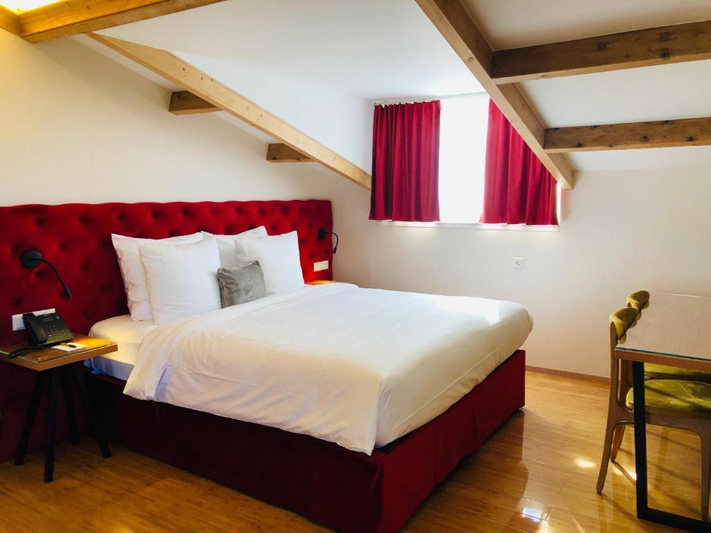 Chasse Residency Hotel 