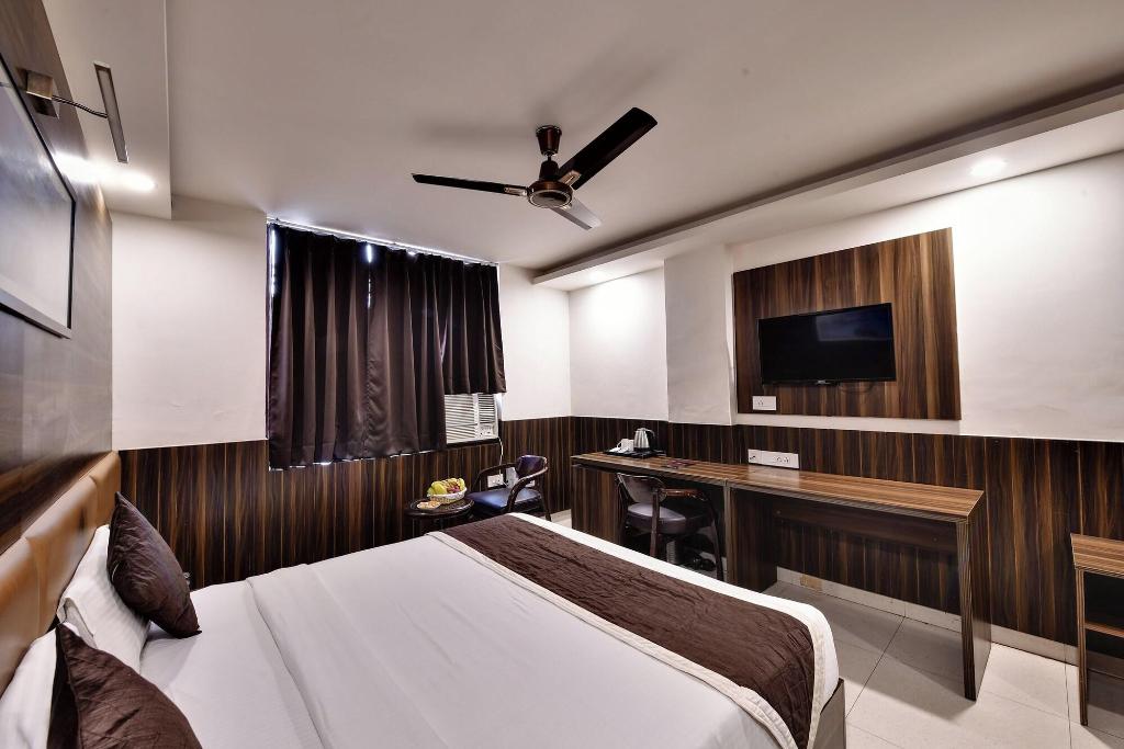 Rnb Select Hotel Walk In Lucknow