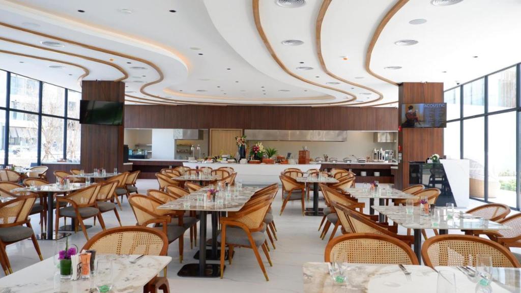 Hotel Laya Resort Phuket Island, Thailand, Layan Beach. Großes 22