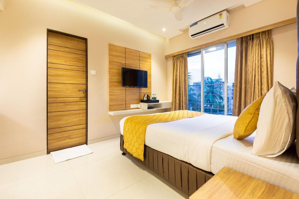 Hotel Pacific Residency