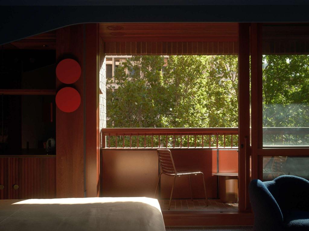 Hyde Melbourne Place