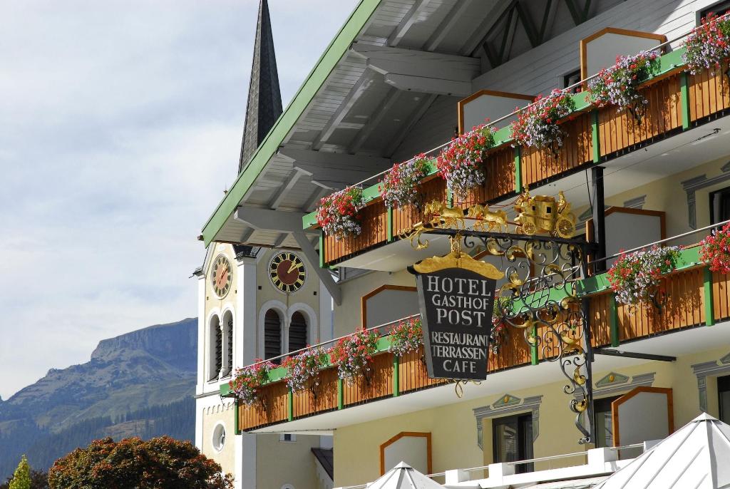 Hallera S Post Hotel