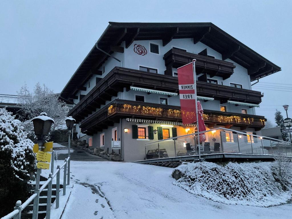 Hotel Wildrose