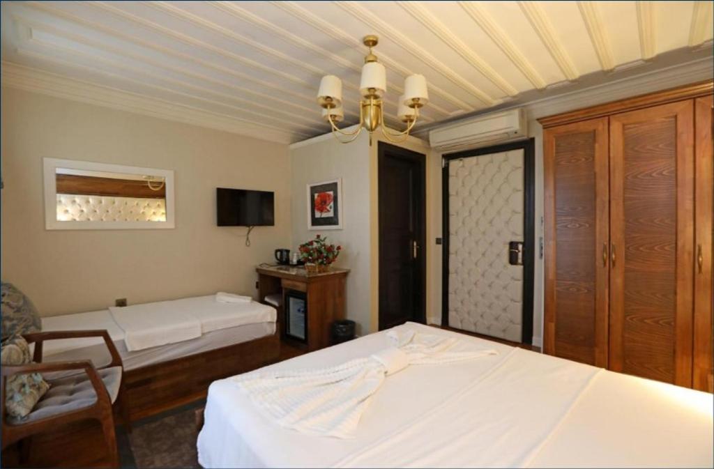 Mezzootel
