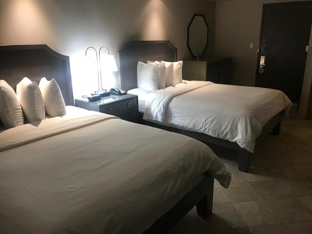 Hollywood Hotel