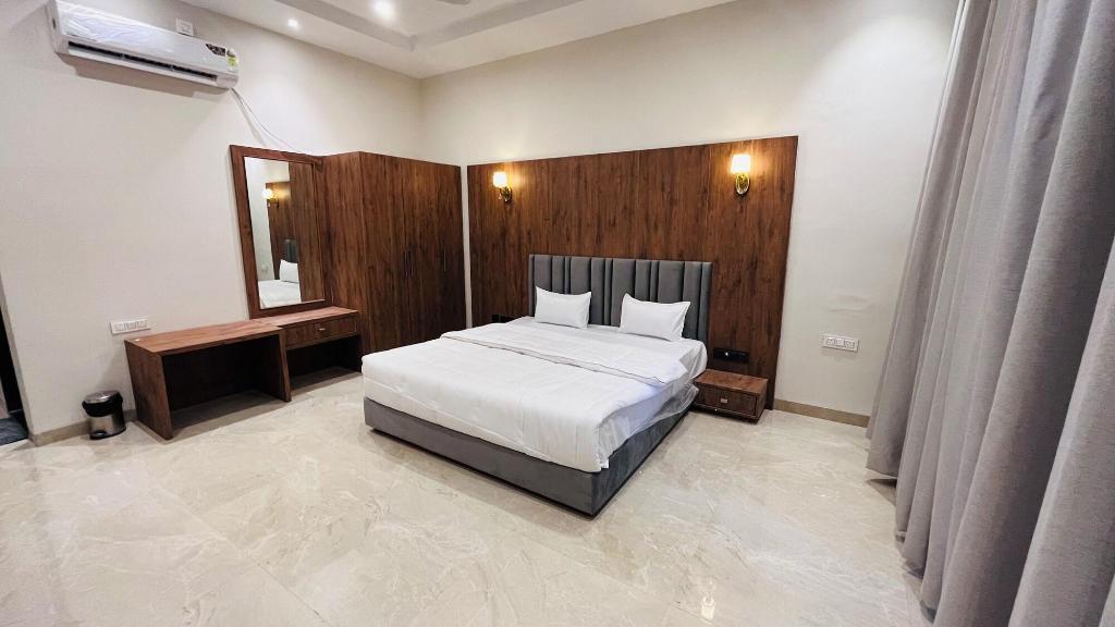 Gaurison Hotel Resort
