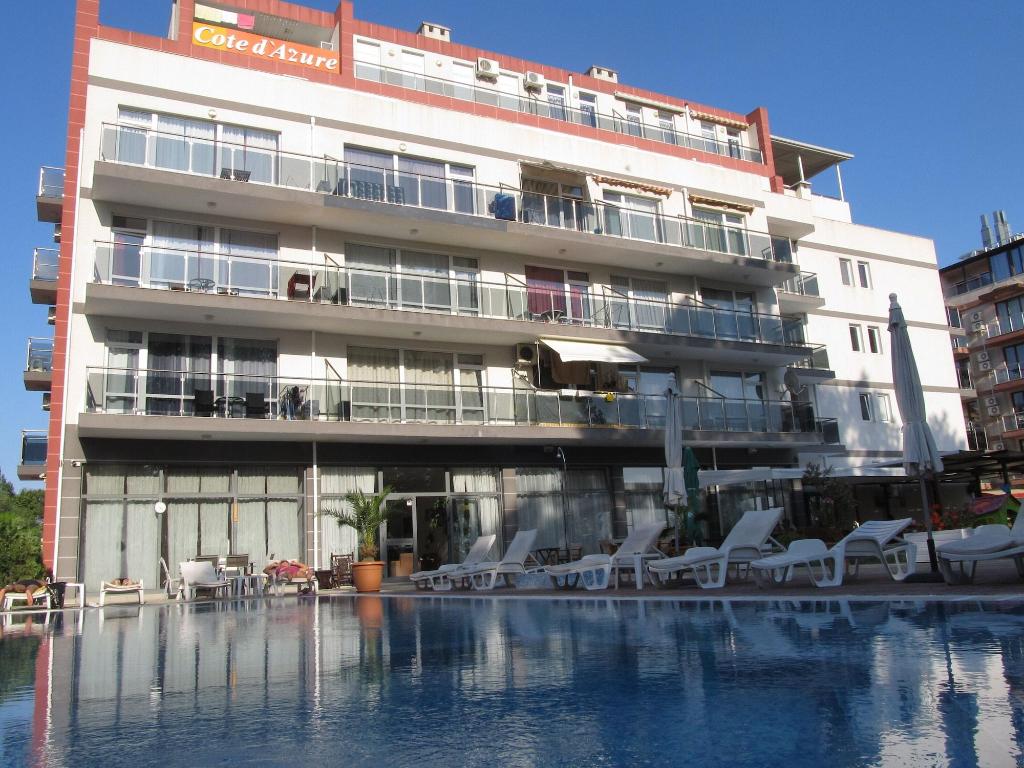 Aparthotel Cote Da Zure