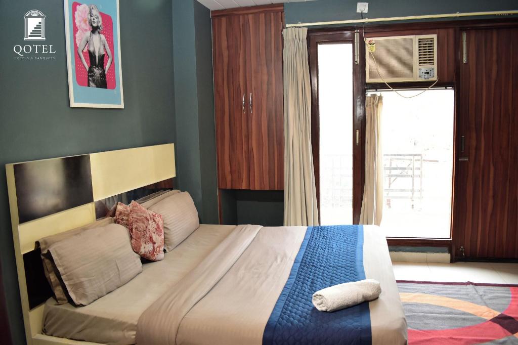 Qotel Hotel Church House Rohini Sector15