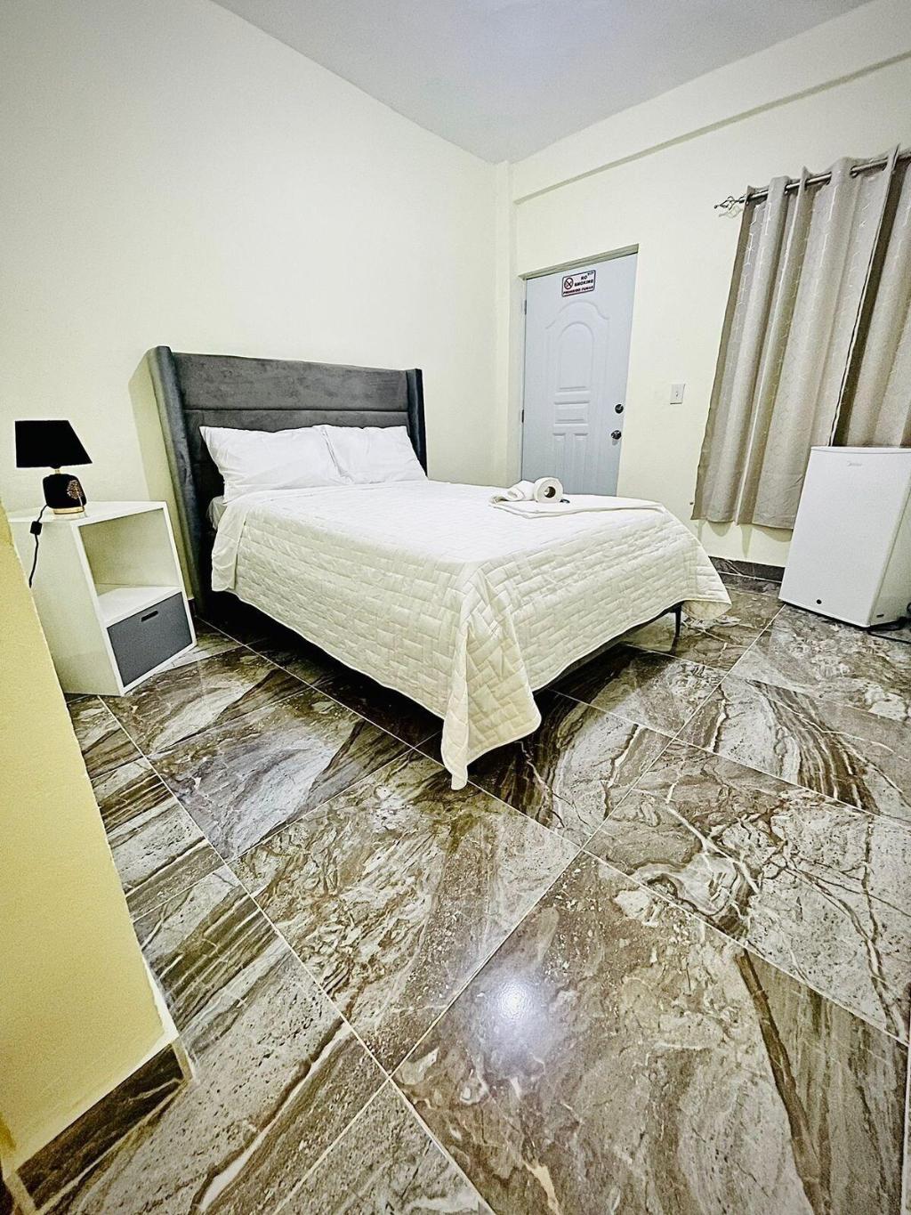 Neos Hotel