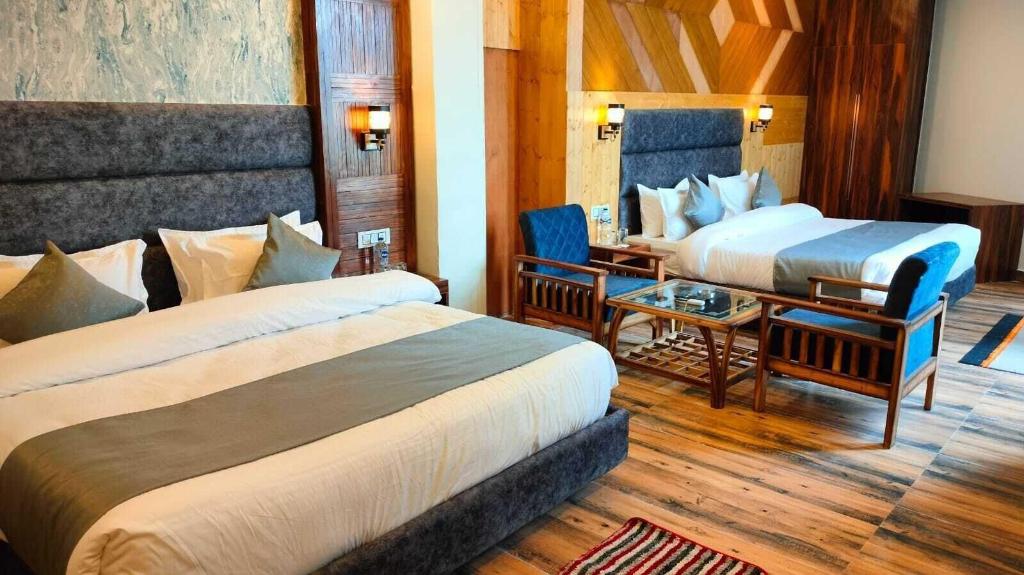 Manaw Valley Resort