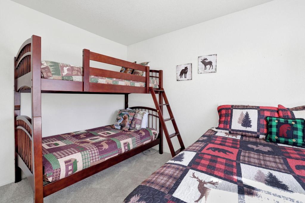 Divine Chateau 2357