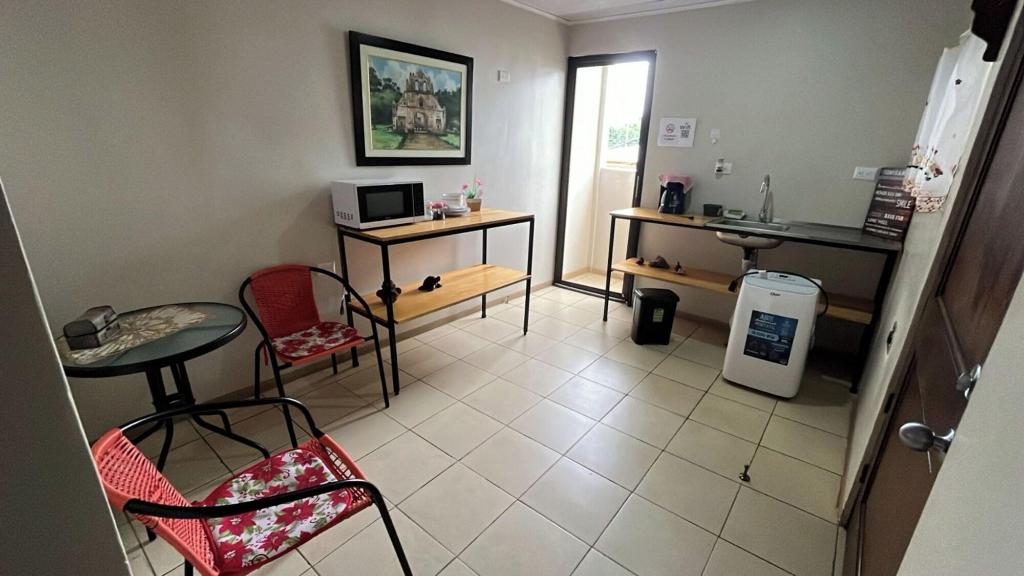 Rivera Family Airport Apartments