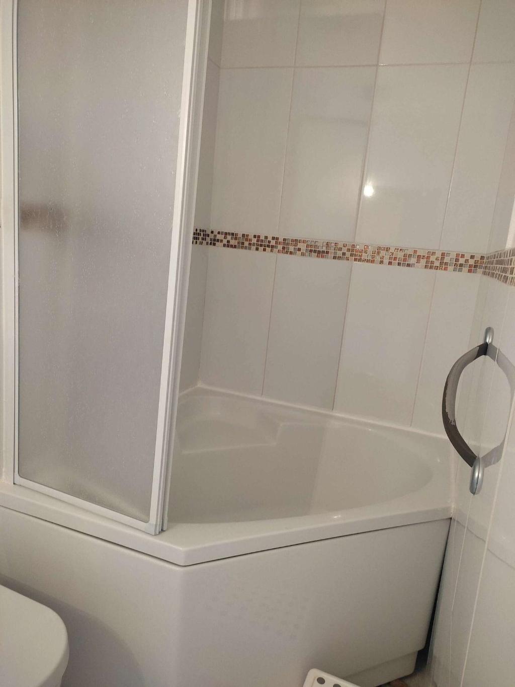 B B Le Miroir Aux Fa Es