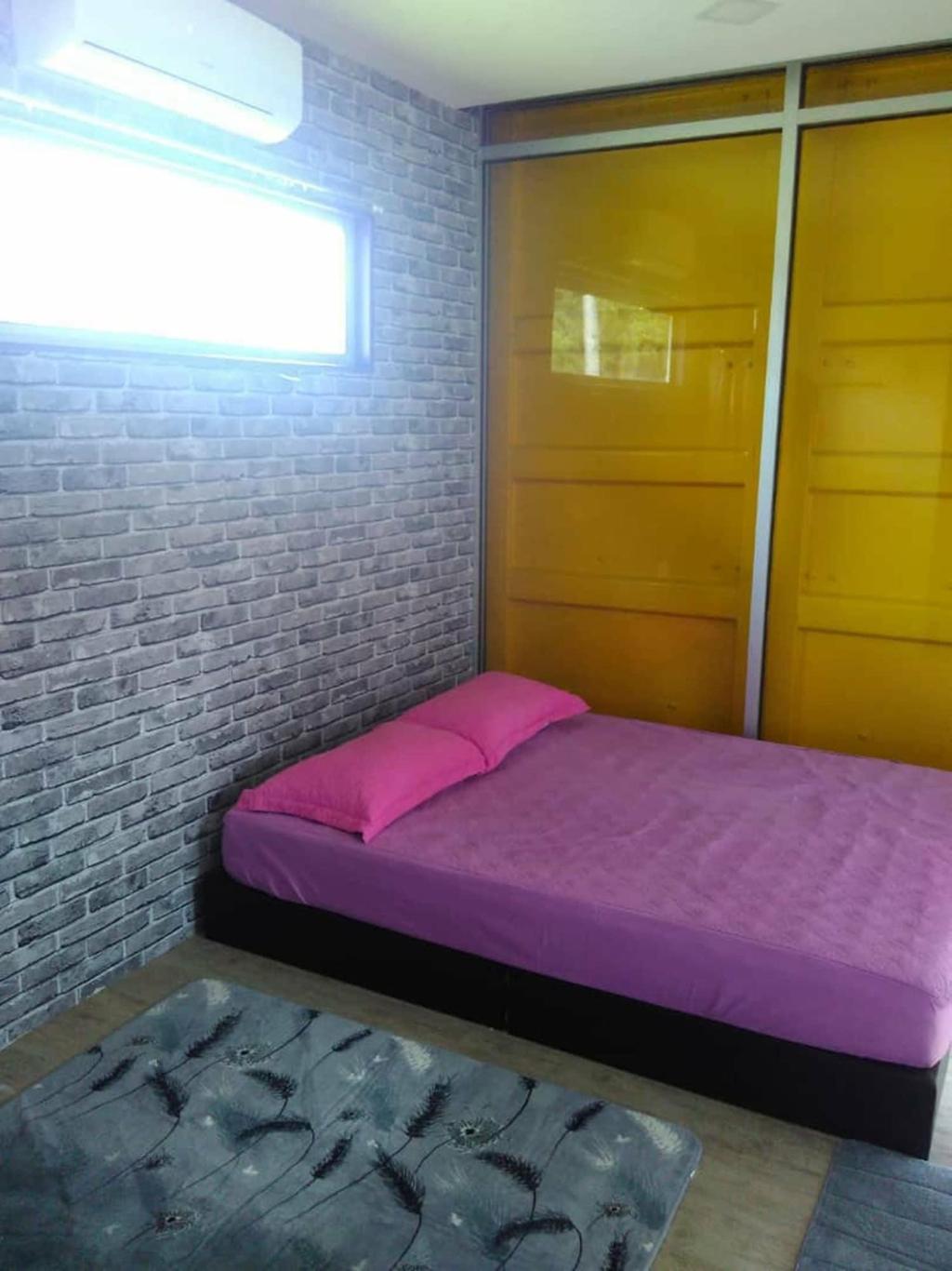 Lumut Cube Homestay Kontena
