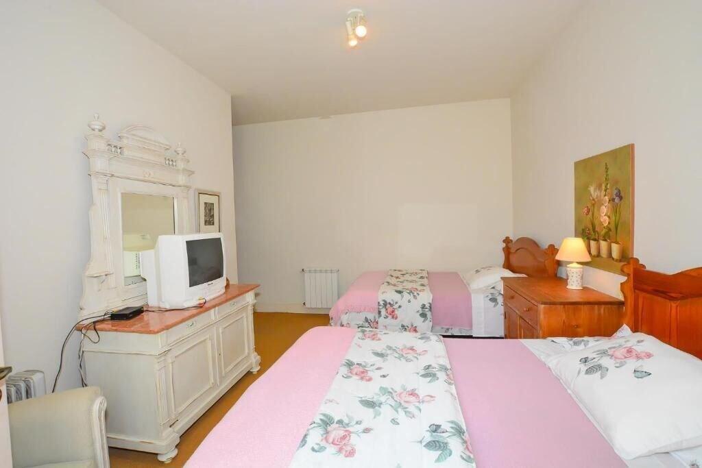 Villa Coraa A O Guest House