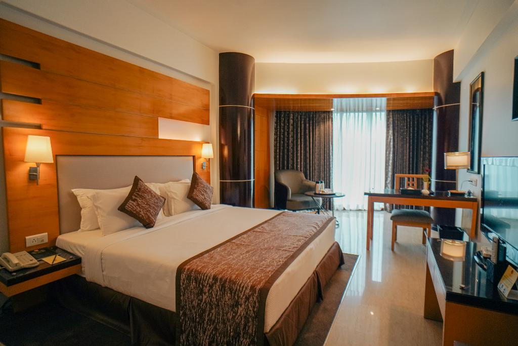 Hotel Peninsula Grand