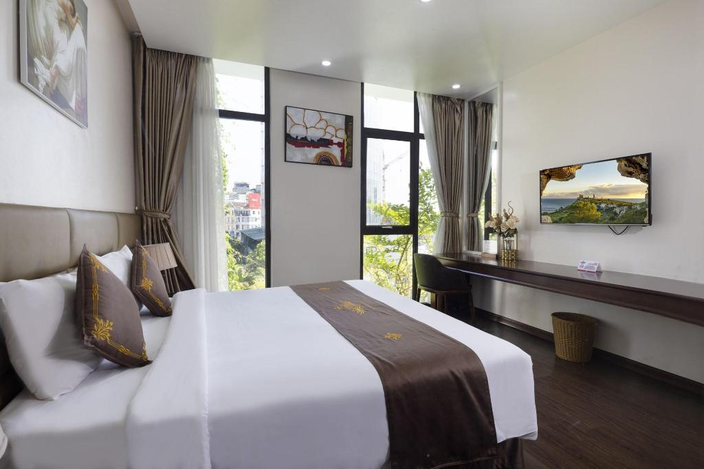 Diamond Luxury Hotel
