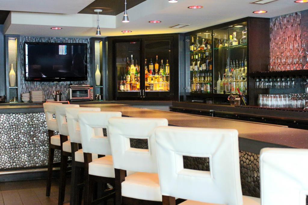 Artmore Hotel - Midtown - Bar