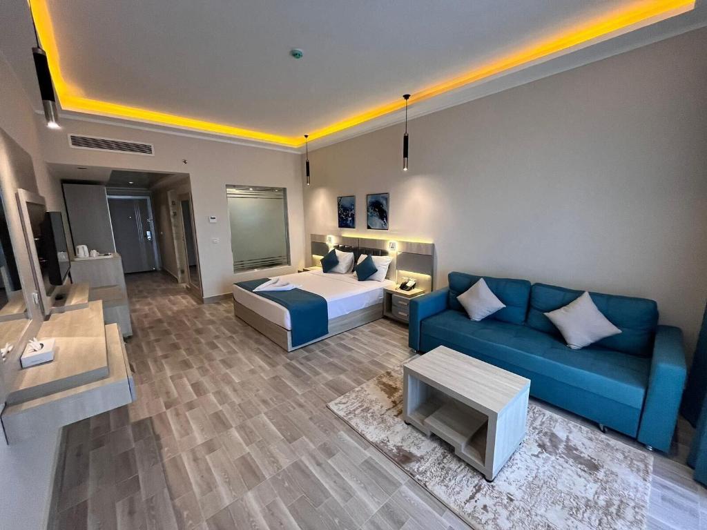Sirena Beach Resort Spa