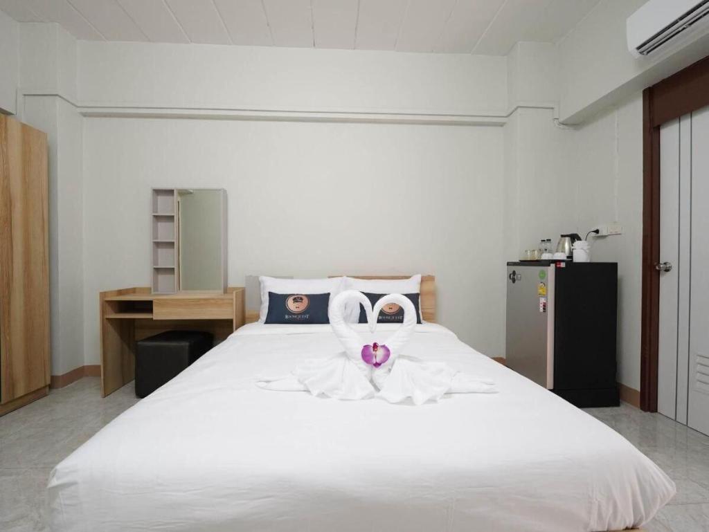 Roomquest Sps Hotel And Residence