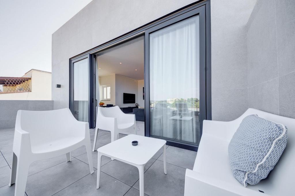 Mayfair By Premier Suites Mt