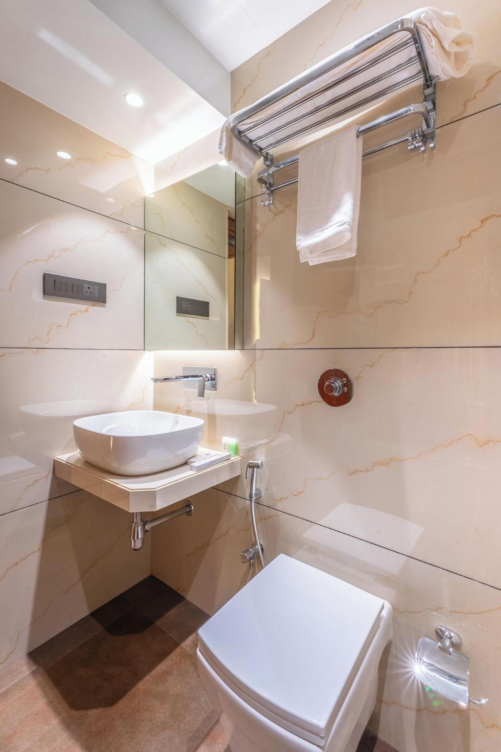 Hotel Supreme Comforts Mumbai Airport