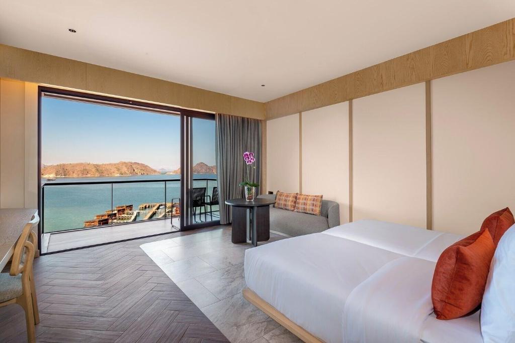 Katamaran Hotel Resort Komodo