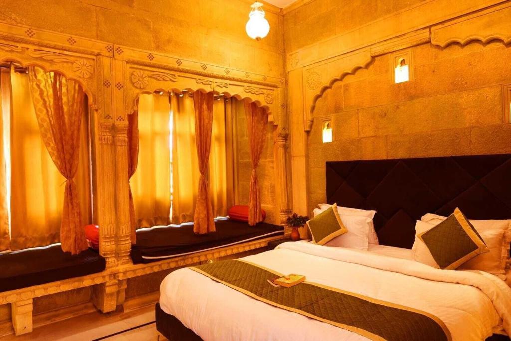 Hotel Garh Meera