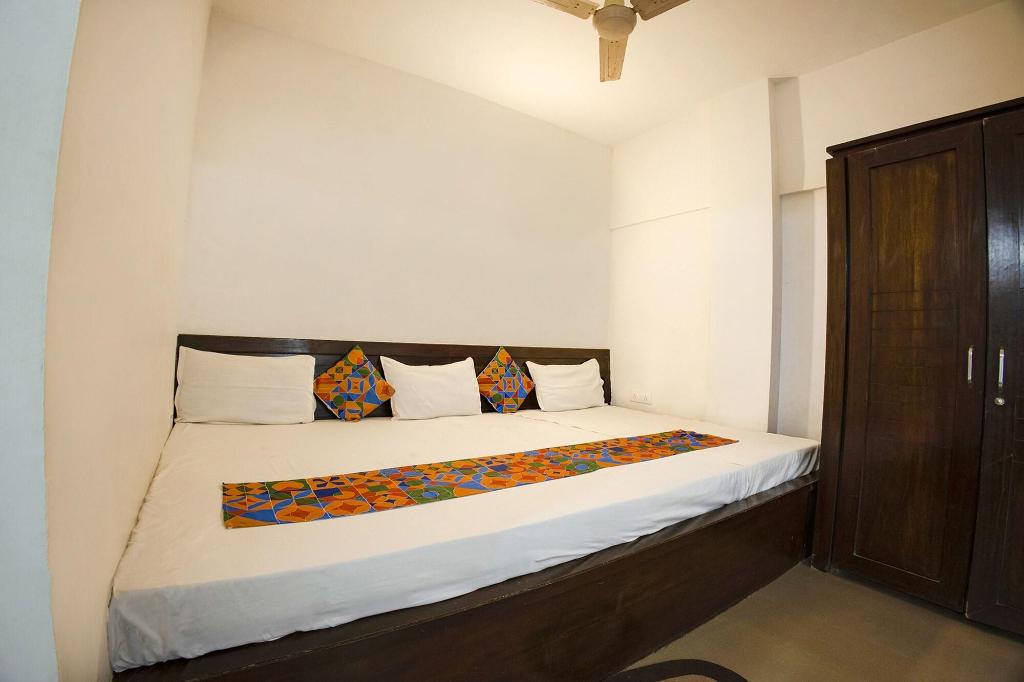 Fabhotel Comfort Stays