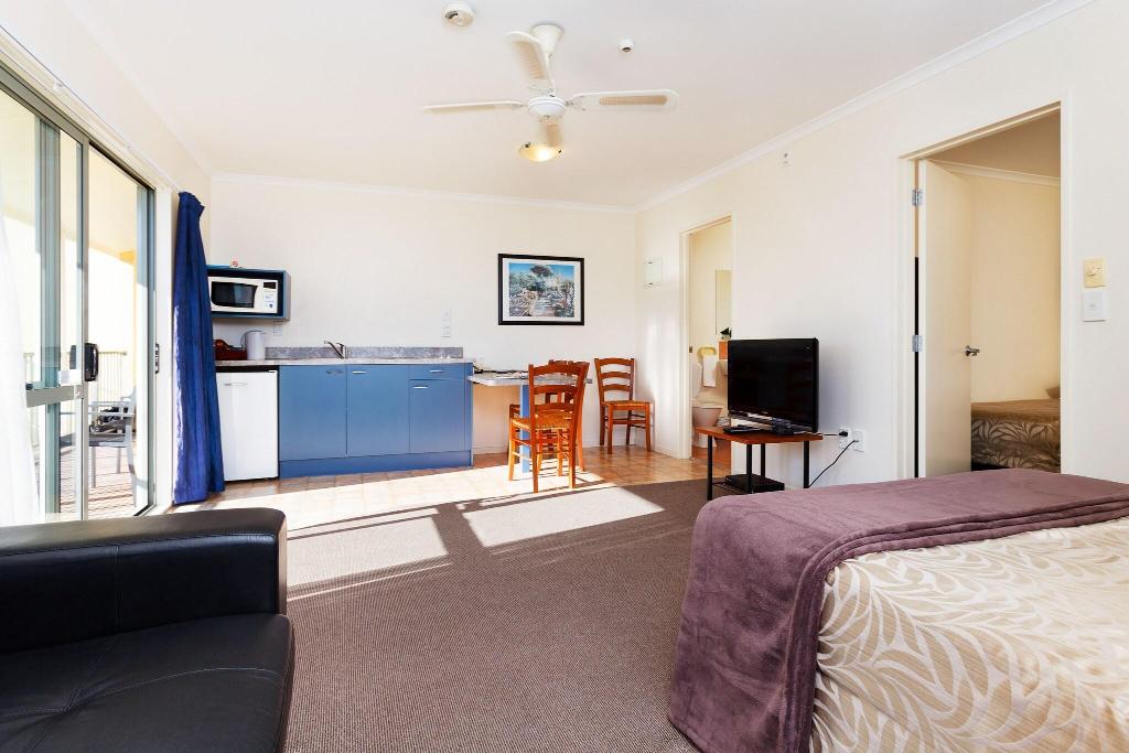 Elliotts Kapiti Coast Motor Lodge