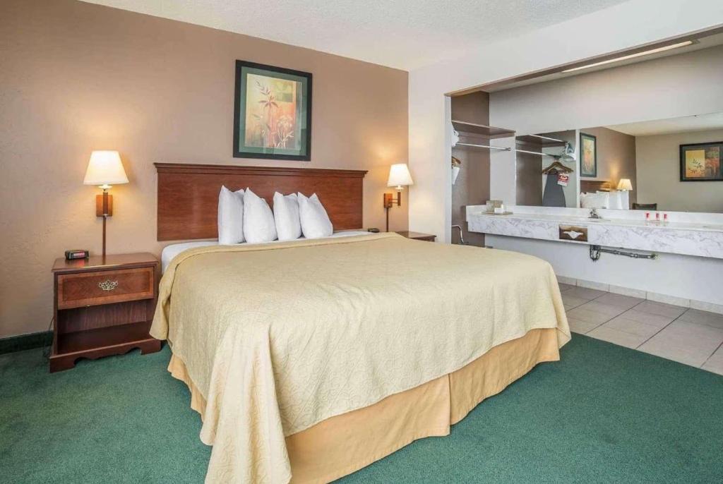 Baymont By Wyndham Great Falls City Center