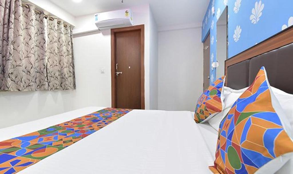Fabhotel Green Park