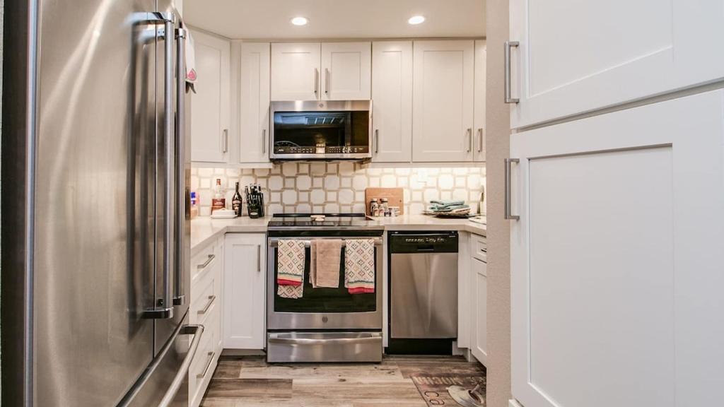 Cozy 2 Bdrm Condo In Heart Of Old Town Scottsdale
